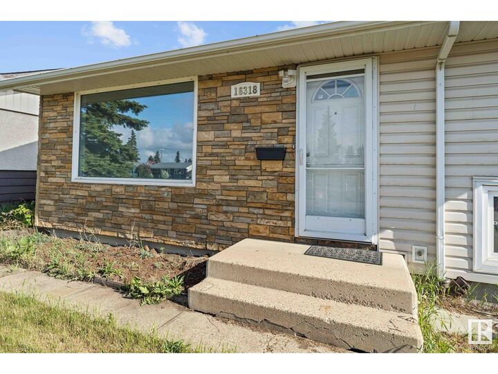 Property Photo:  16318 87 Av NW  AB T5R 4H2 