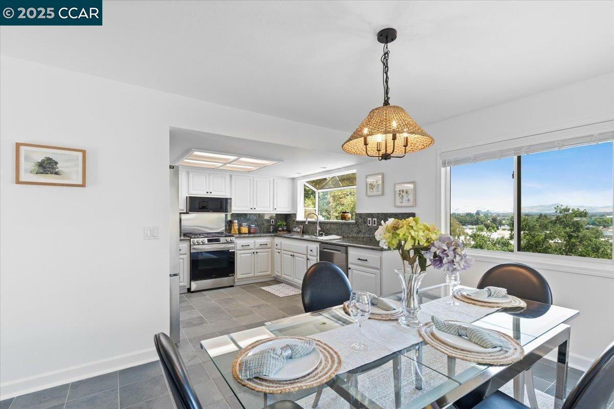 Property Photo: 491 Camelback Rd CA 94523