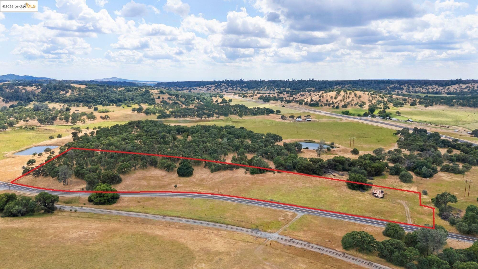 Property Photo: 8553 Montezuma Rd CA 95327