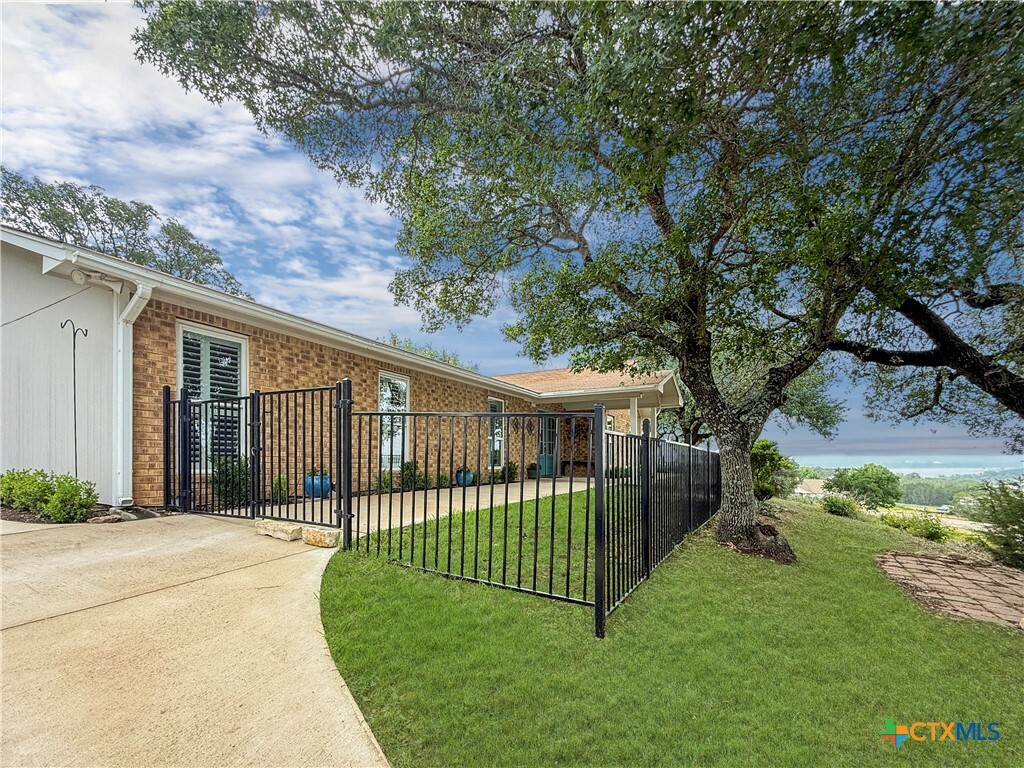 Property Photo: 2237 Apache Drive TX 76548