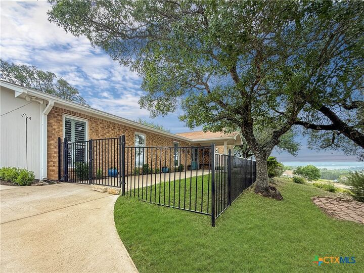 Property Photo: 2237 Apache Drive TX 76548