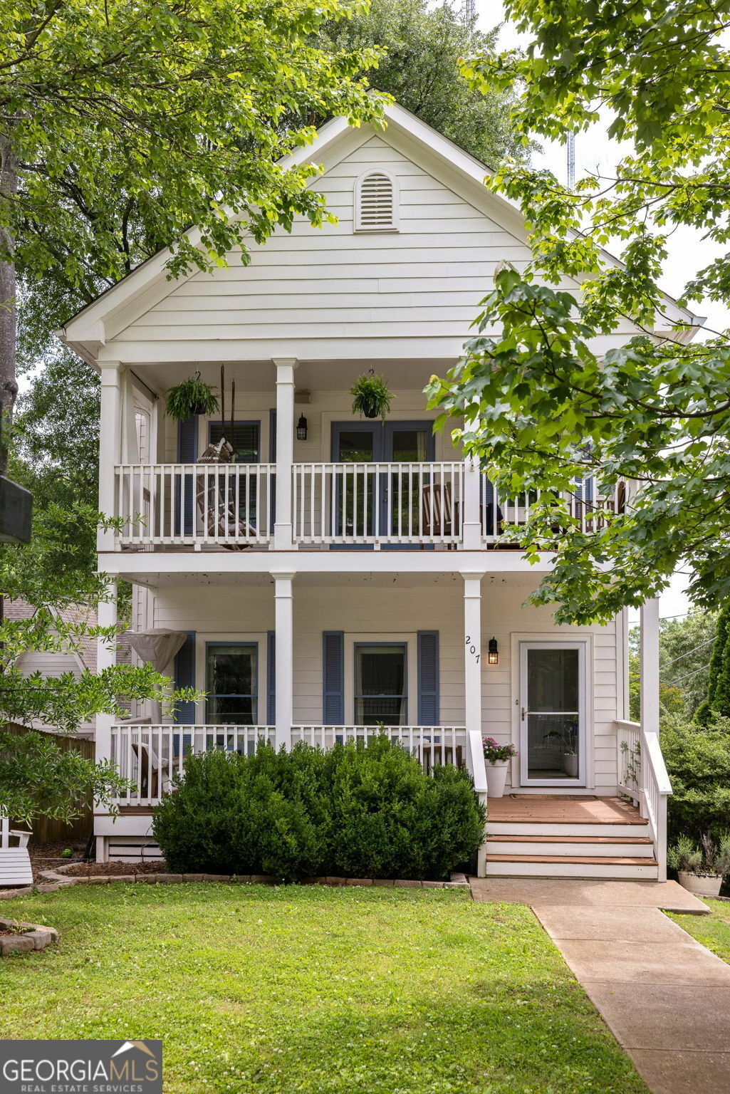 Property Photo: 207 Wesley Avenue NE GA 30307