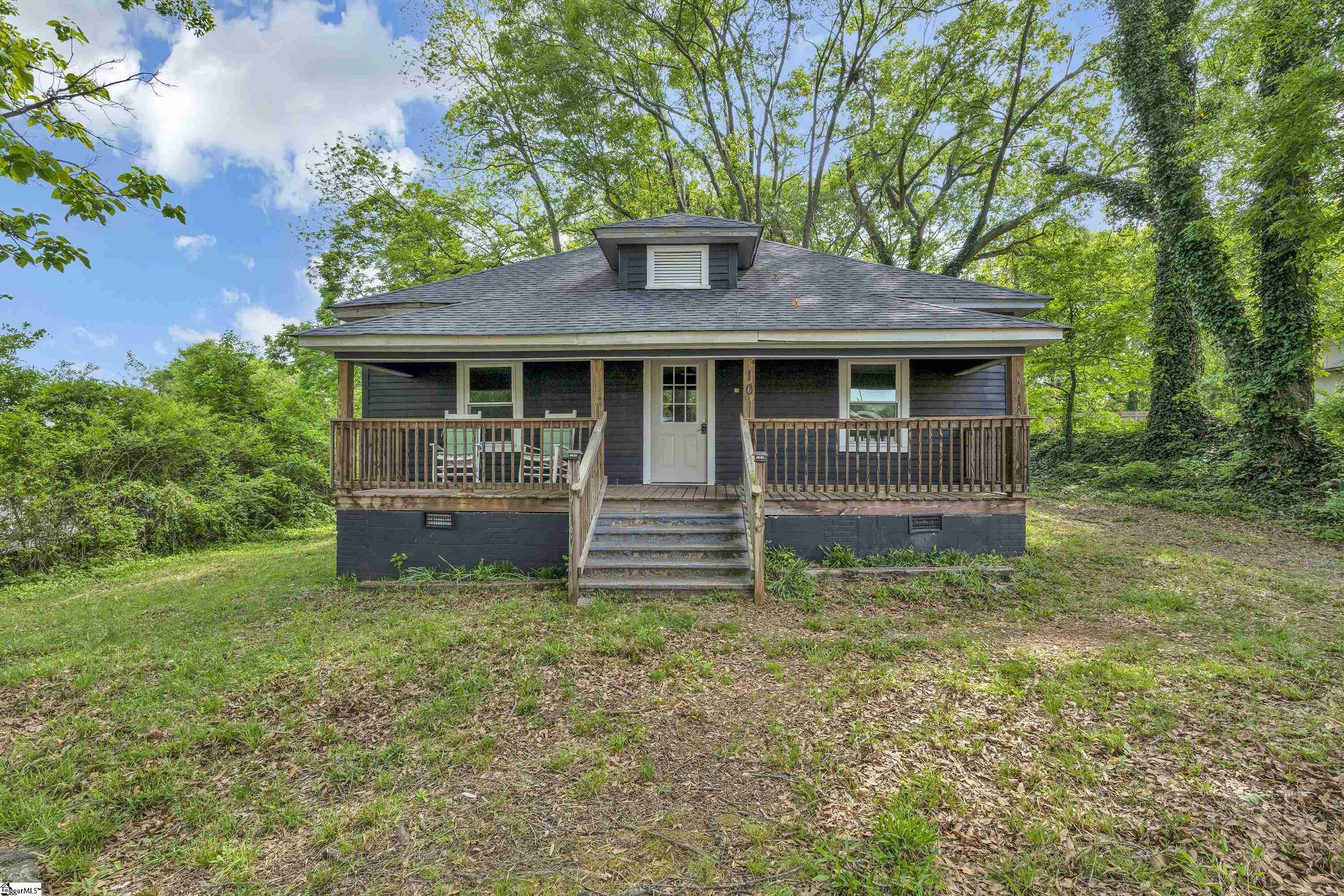Property Photo: 10 Beech Street SC 29303