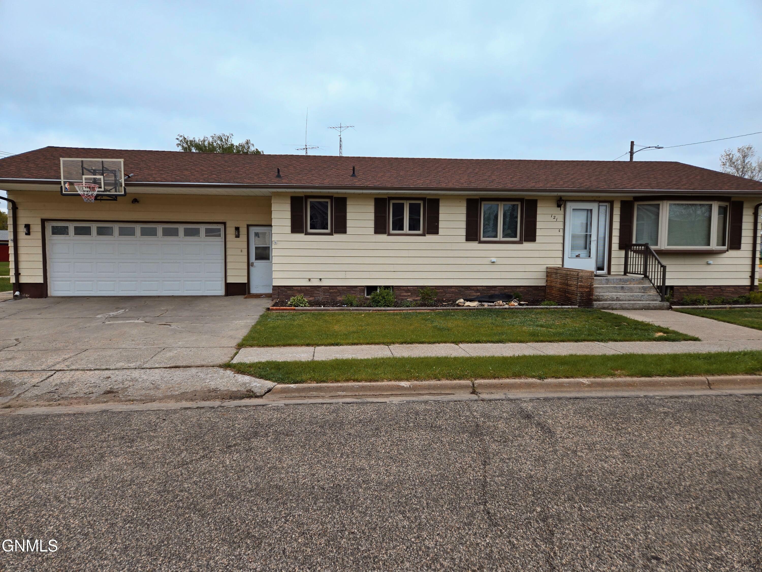 Property Photo: 121 Badger Street S ND 58495