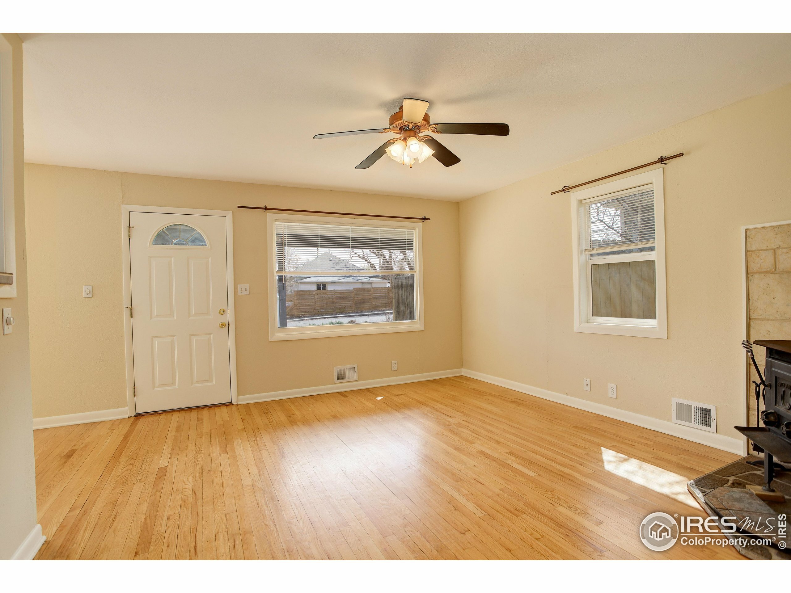 Property Photo: 503 E Oak St CO 80026