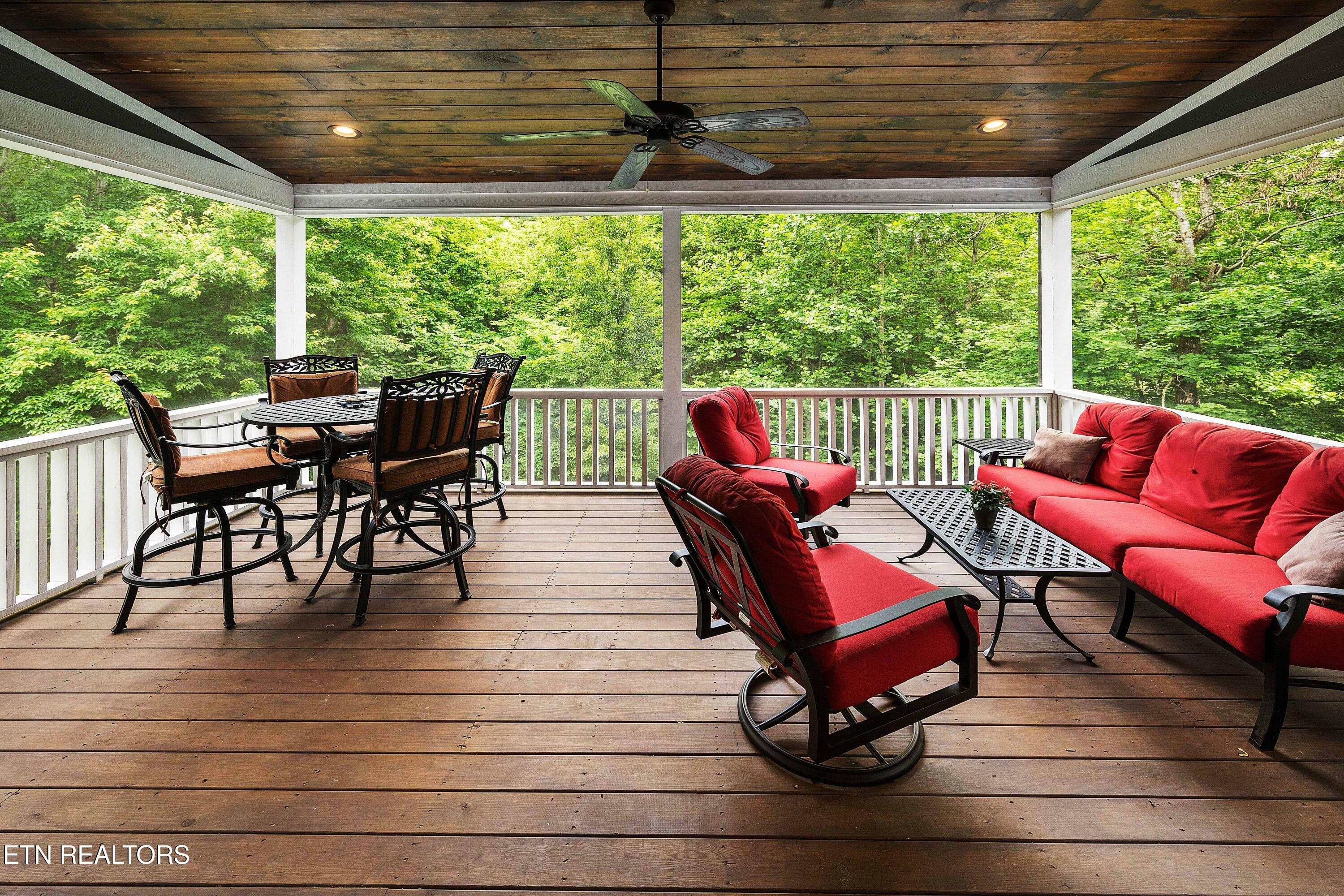 Property Photo: 1716 Garland Rd TN 37922