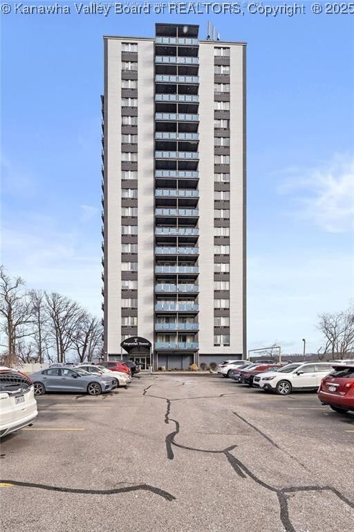 1800 Roundhill Road 901  Charleston WV 25304 photo