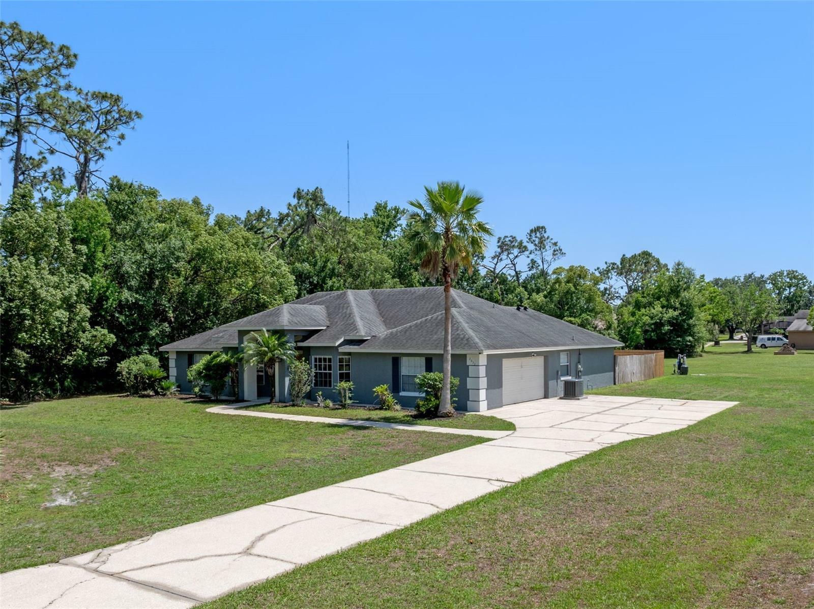 Property Photo: 2633 Pickett Downs Drive FL 32766