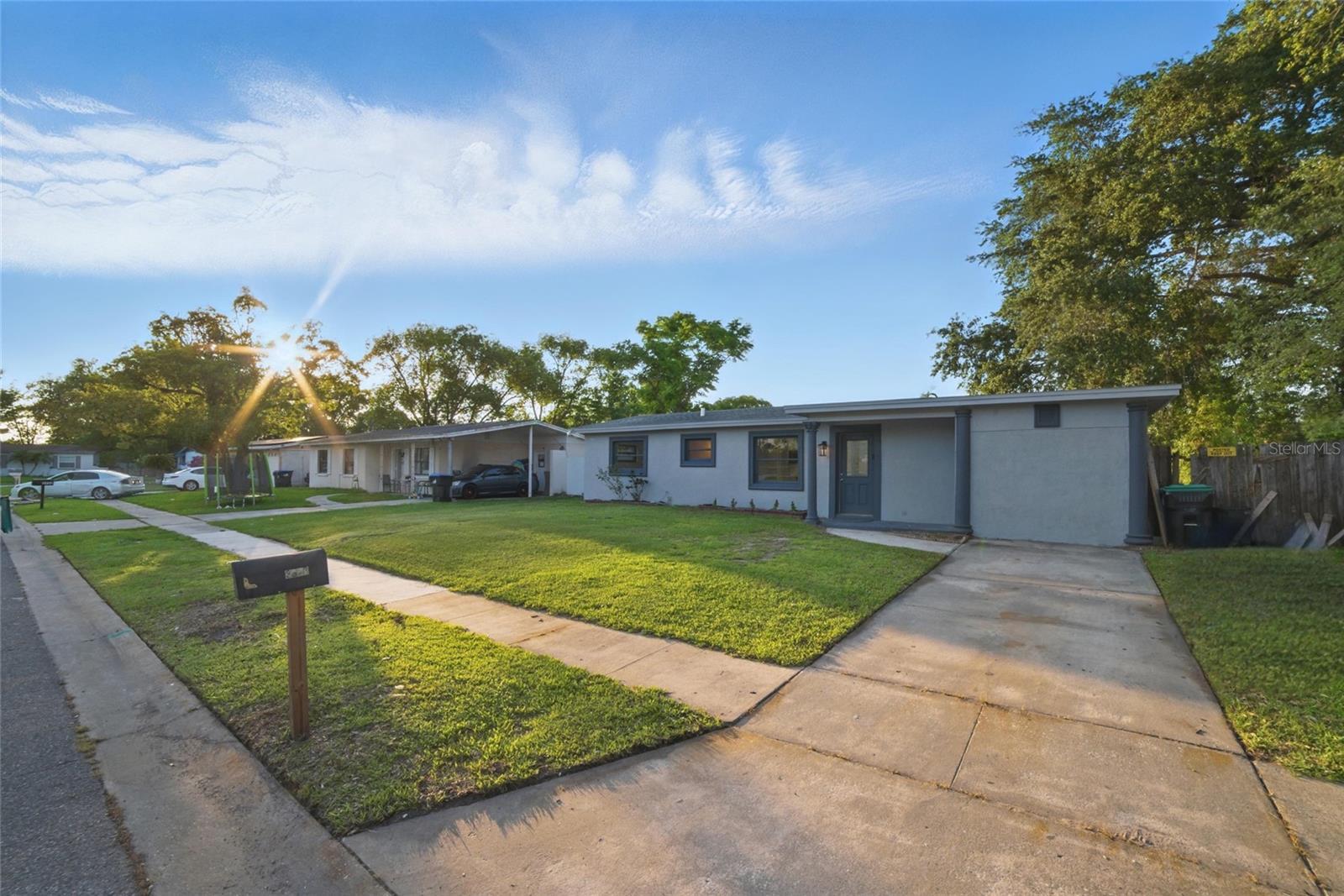 Property Photo: 3927 Citadel Drive FL 32839