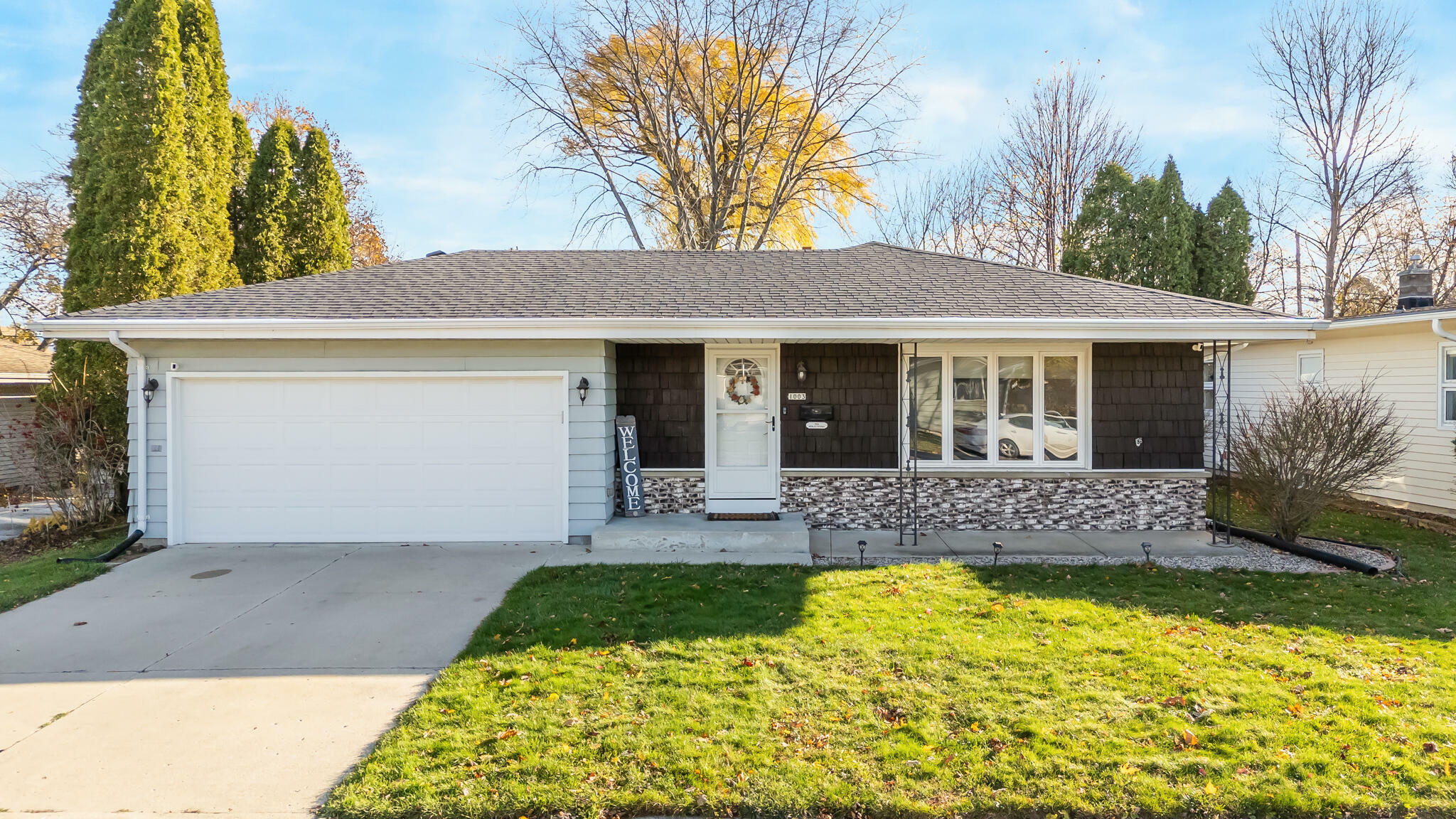 Property Photo: 1003 N 27th St WI 53081