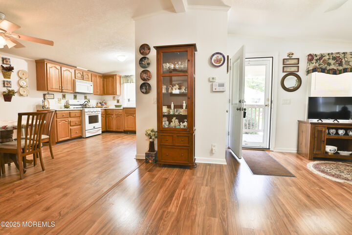 Property Photo: 39 Goldenrod Place NJ 08527