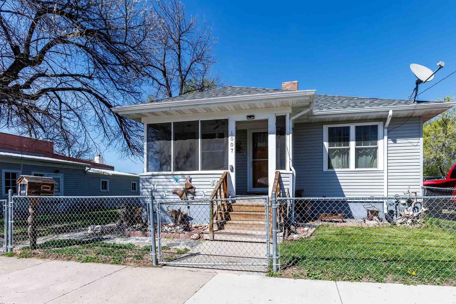 Property Photo: 1007 Elkhorn Street SD 57717