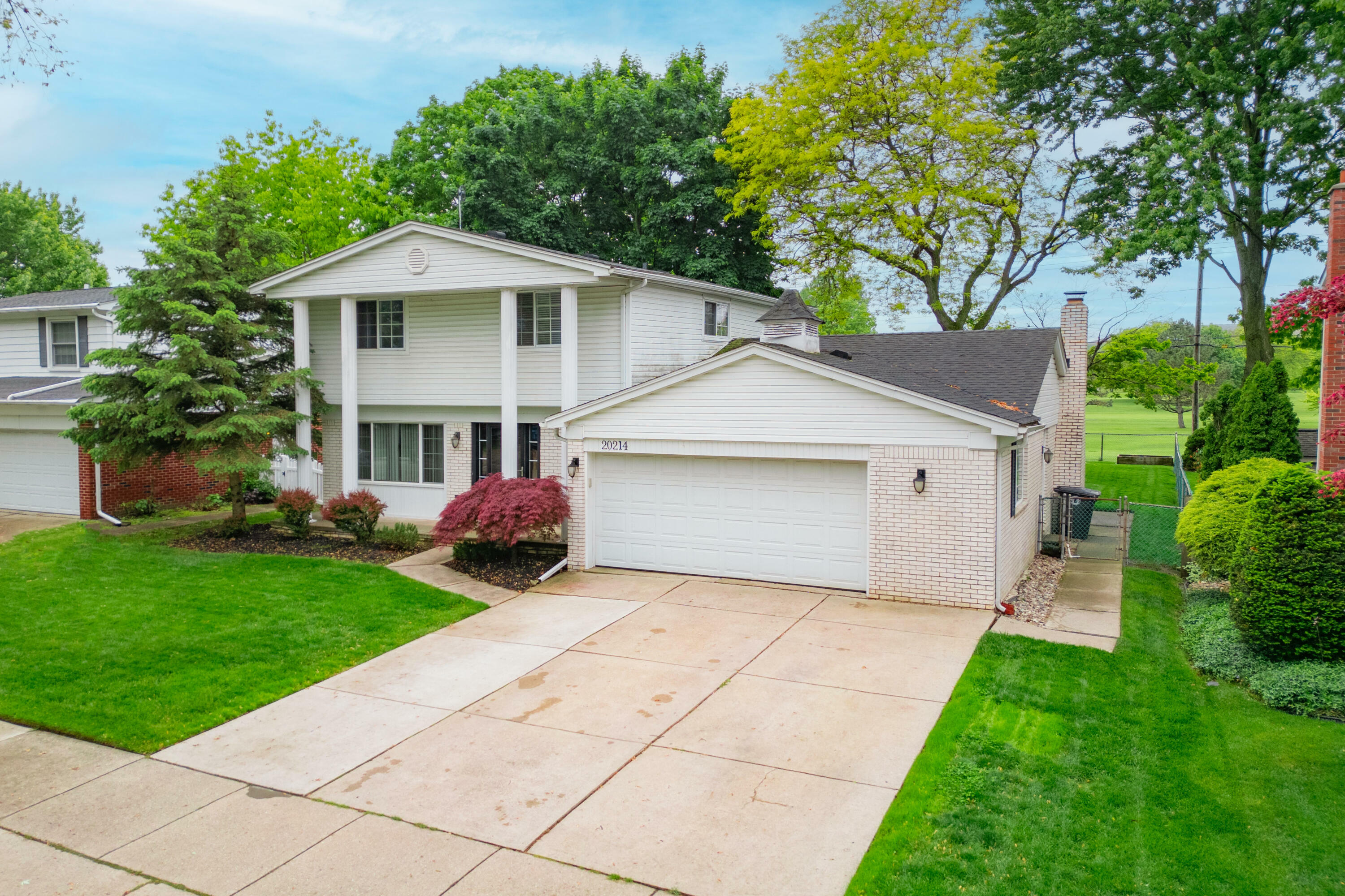 Property Photo: 20214 Coachwood Road MI 48193