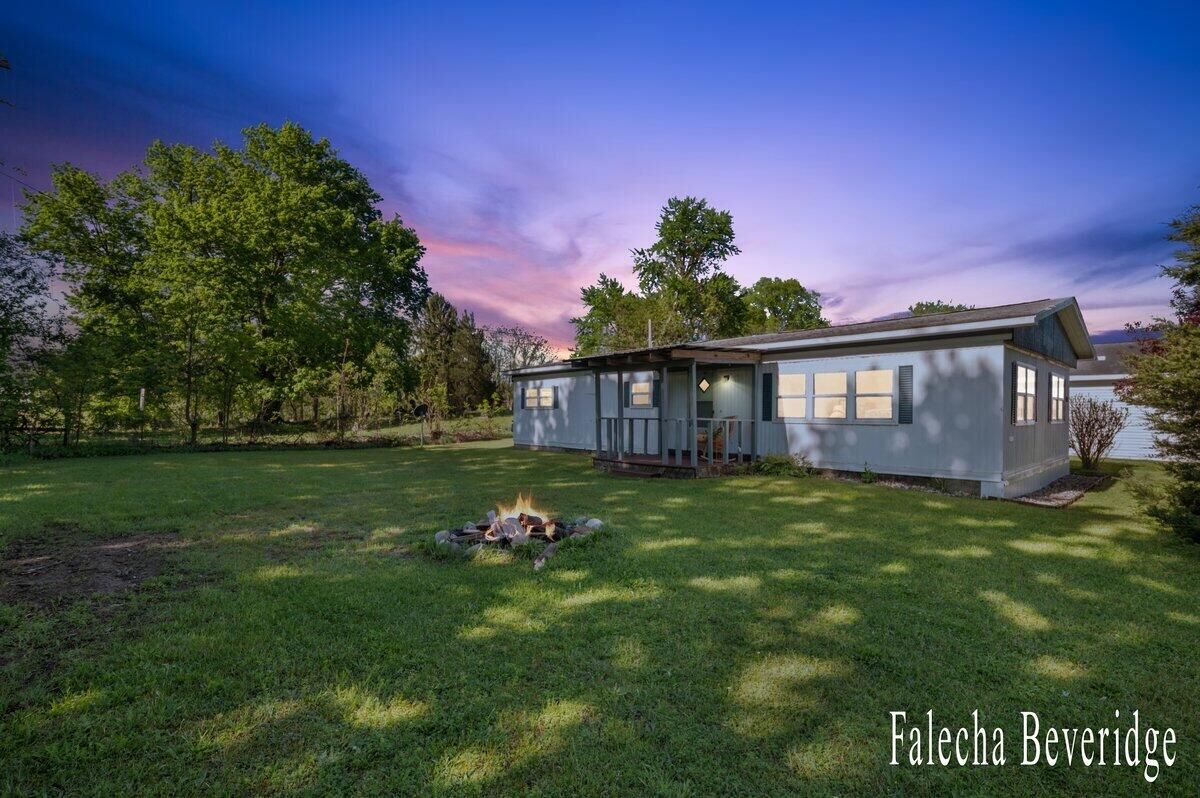 Property Photo: 914 32nd Street MI 49010