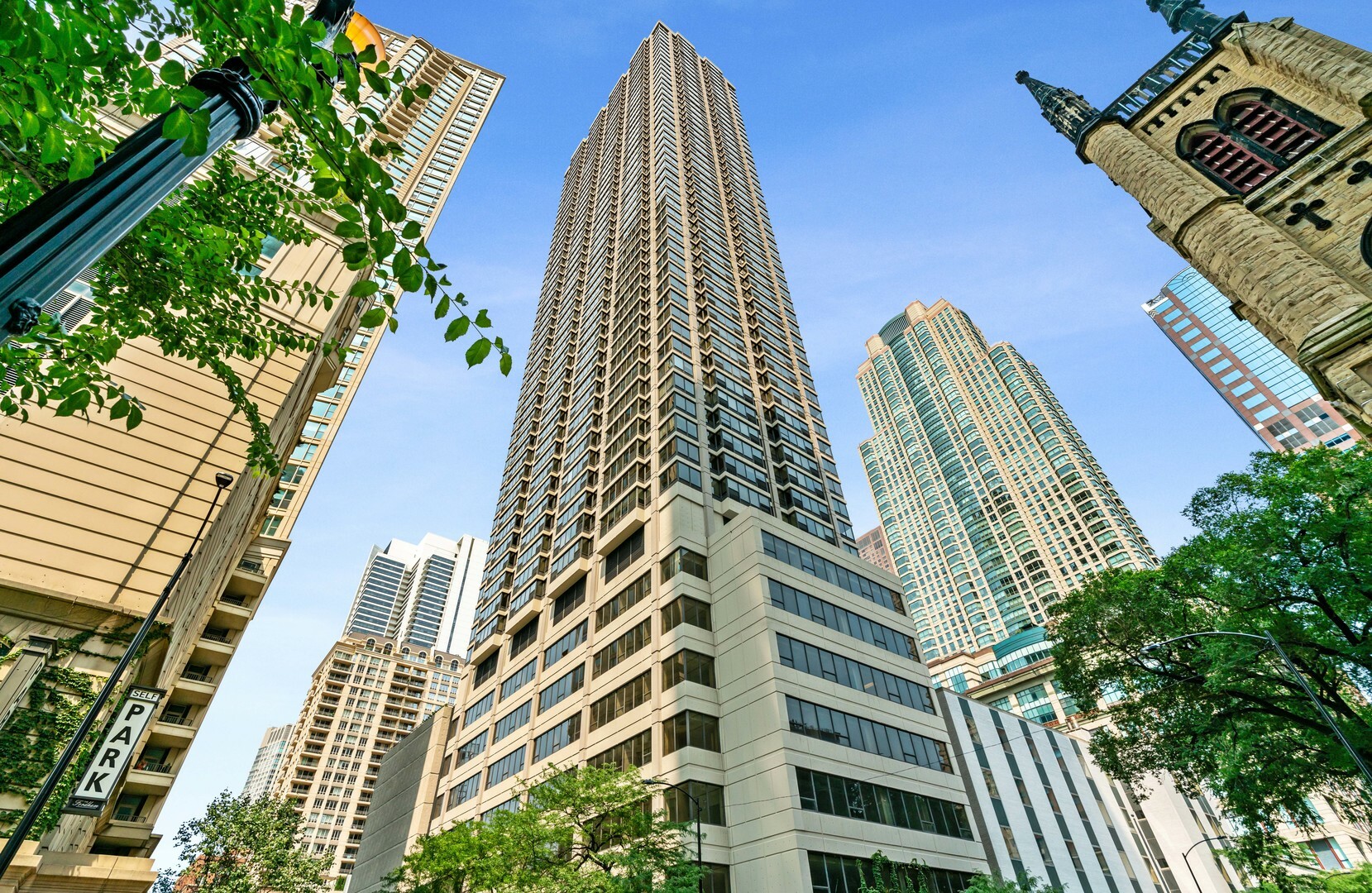 Property Photo: 30 E Huron Street 1110 IL 60611