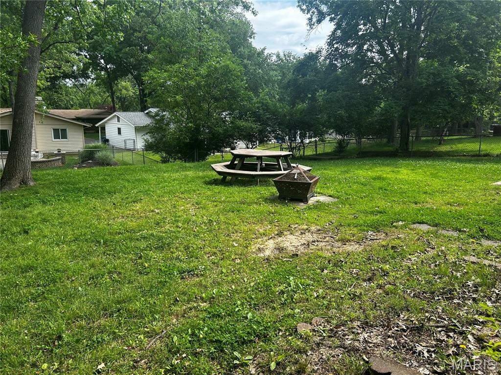 Property Photo:  533 Lemonwood Drive  MO 63021 