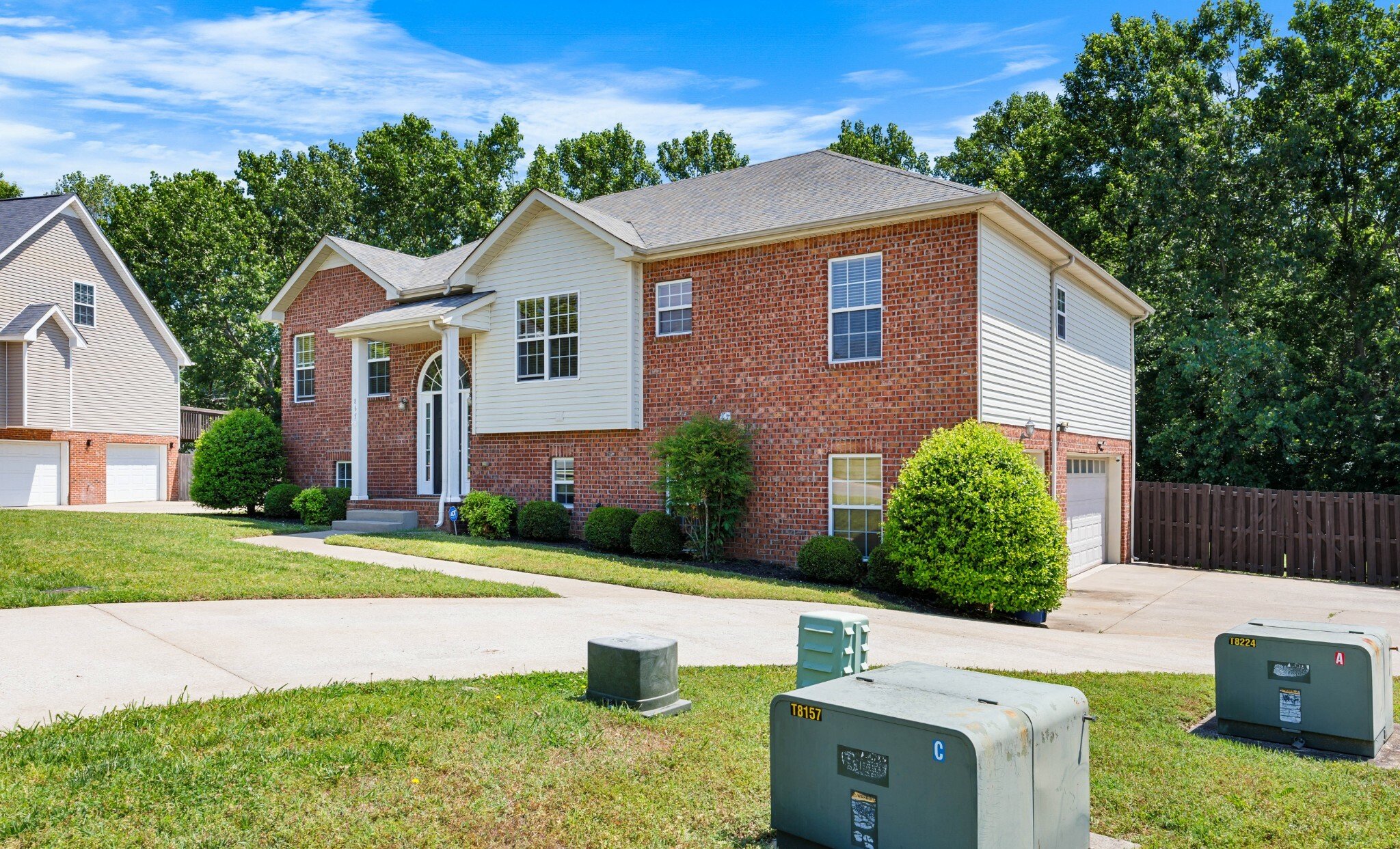 Property Photo:  845 Nandina Ct  TN 37043 