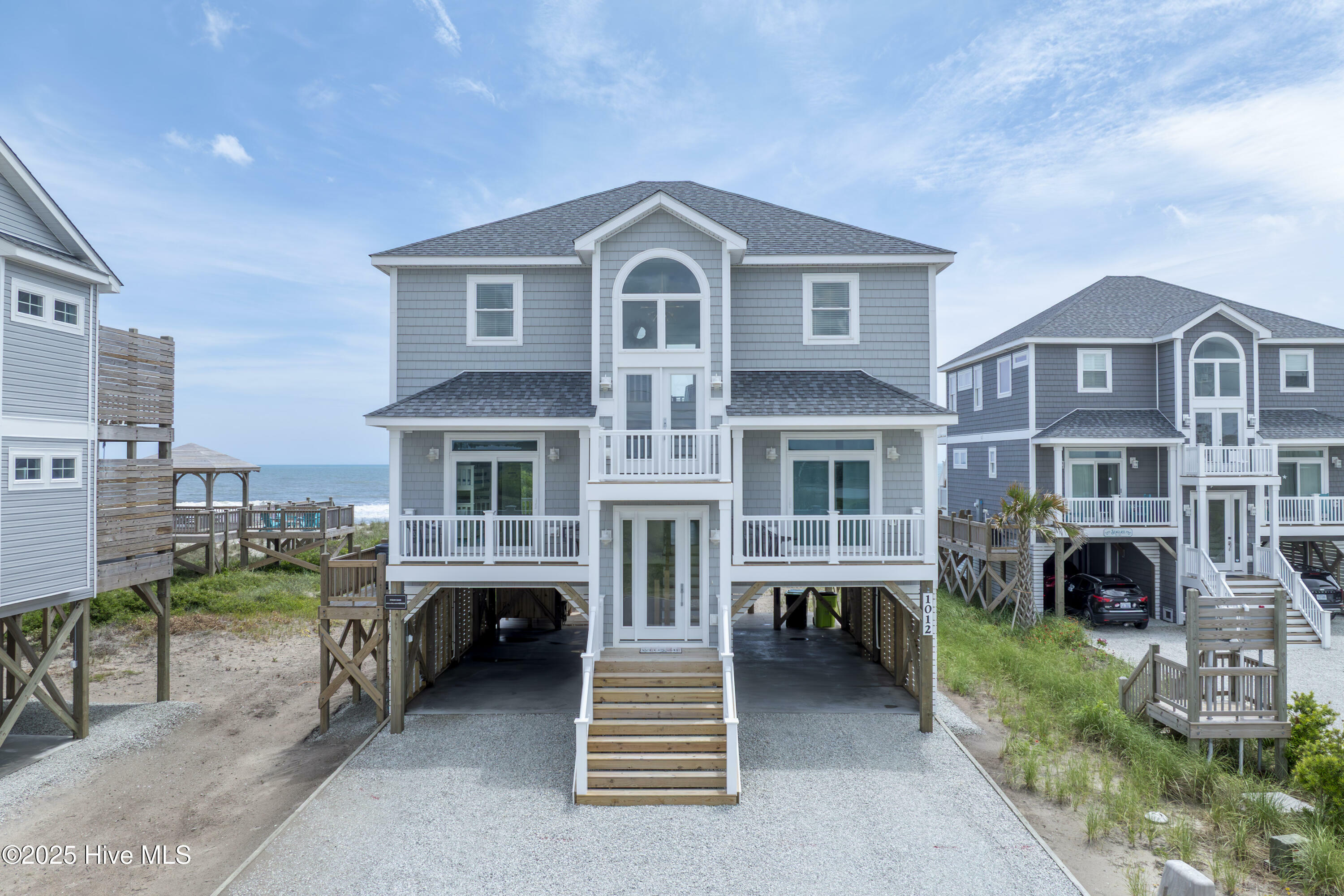 Property Photo:  1012 New River Inlet Road  NC 28460 