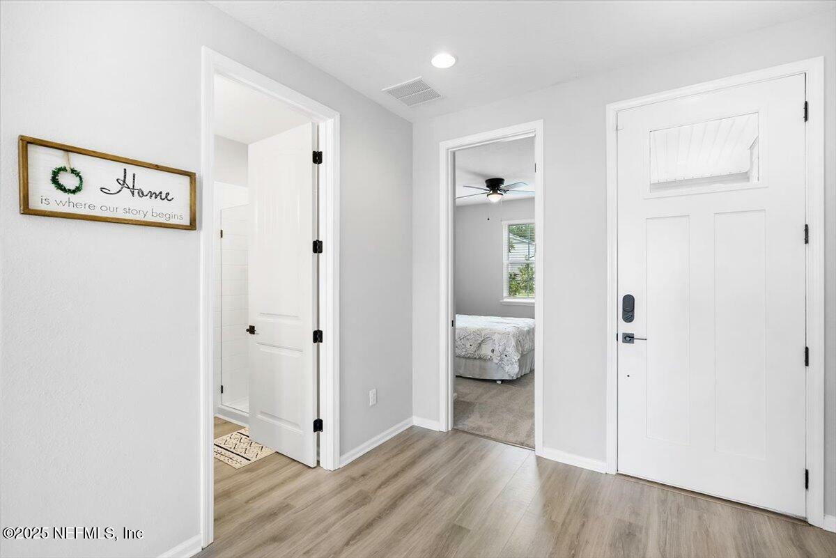 Property Photo:  1828 Amberly Drive  FL 32068 