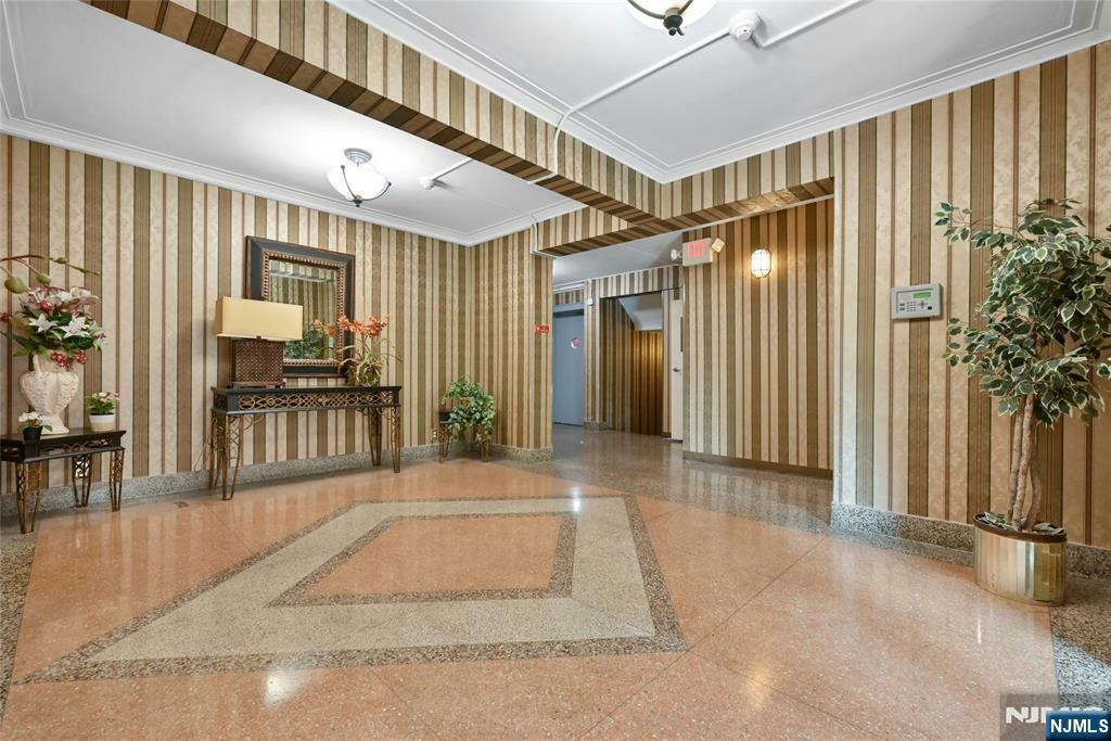 Property Photo:  2350 Linwood Avenue 1E  NJ 07024 