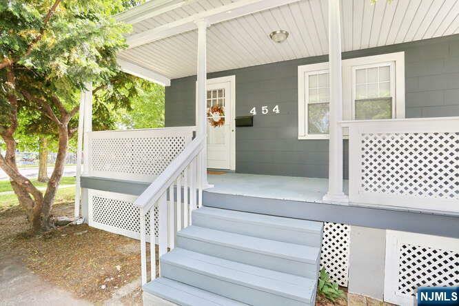 Property Photo: 454 Tenafly Road NJ 07670