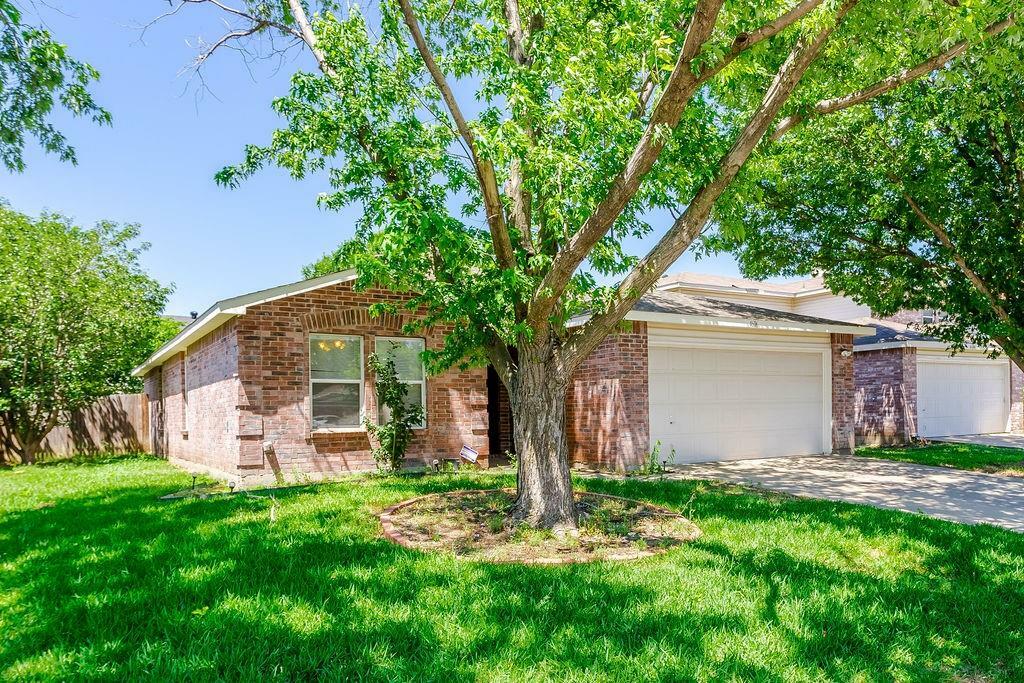 Property Photo: 4606 Green Meadow Drive TX 75070