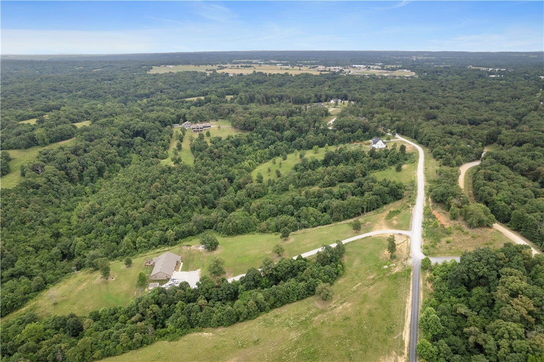 Property Photo: 13812 Sunburst Lane AR 72736