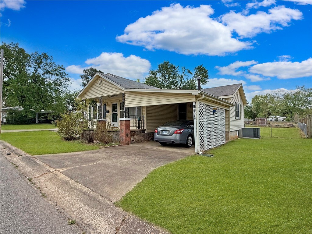 Property Photo: 1711 W Cline Road AR 72830