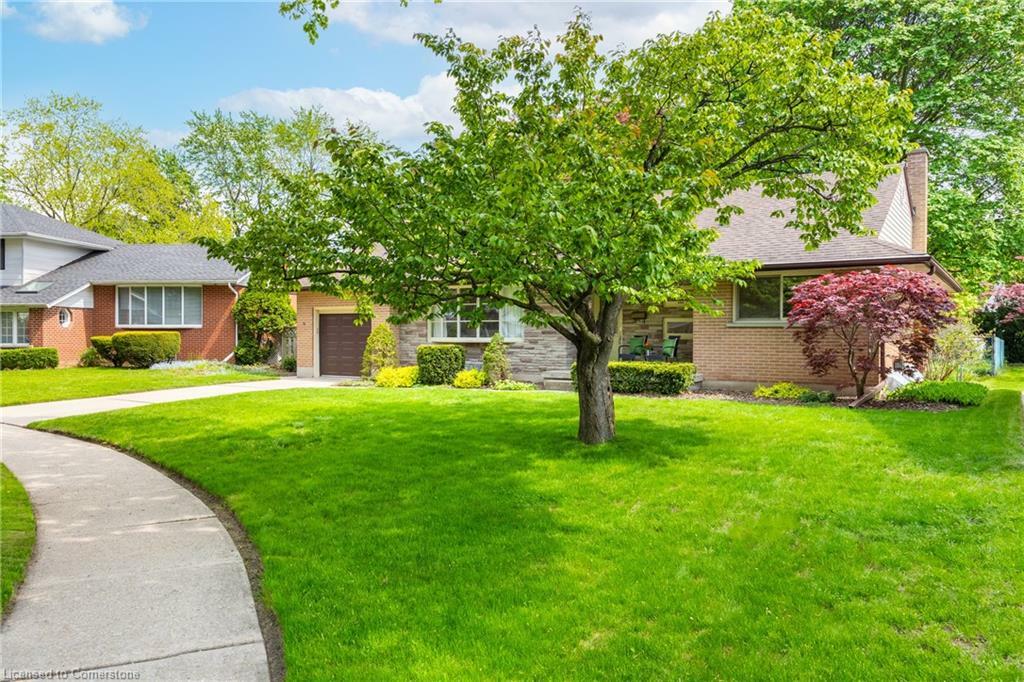 Property Photo: 51 Askin Place ON N2A 1K9