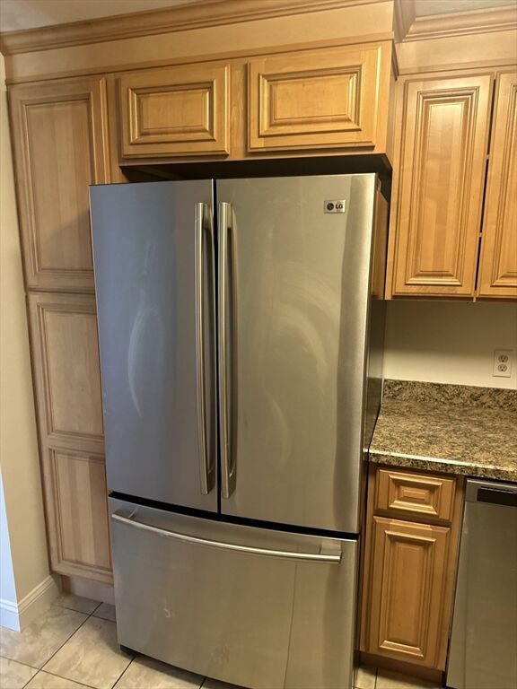 Property Photo:  176 Maple Ave 3-5  MA 01543 