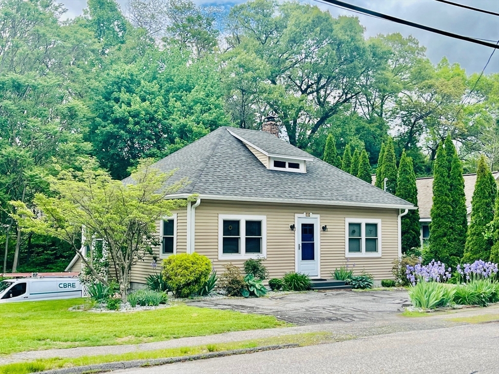 Property Photo: 510 Oak Street MA 01545
