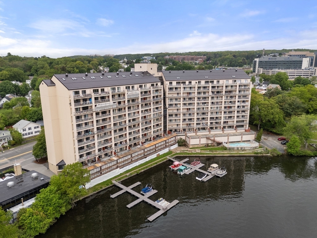 65 Lake Ave 1002  Worcester MA 01604 photo