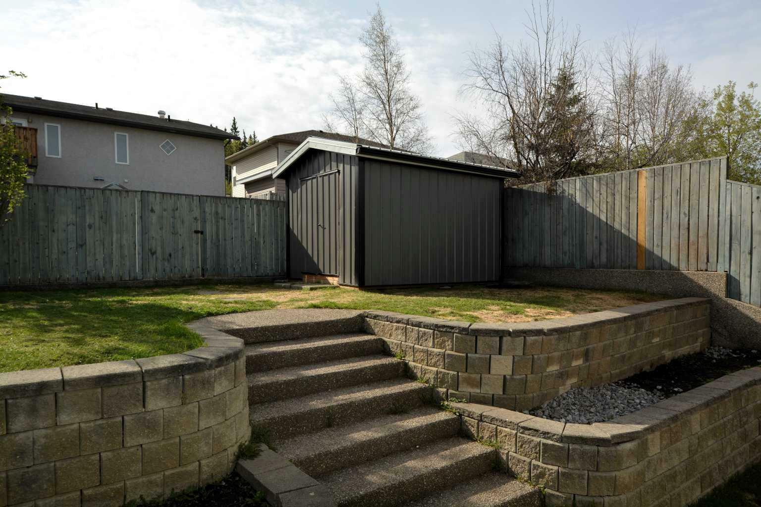 Property Photo: 169 McArdell Drive AB T7V 1Z2