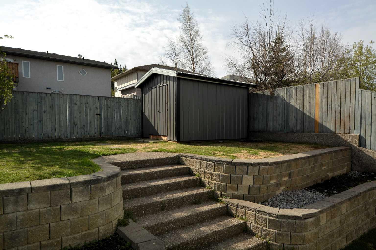 Property Photo: 169 McArdell Drive AB T7V 1Z2
