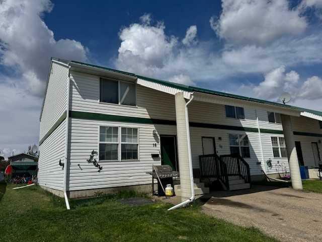 16 Brownstone Road  Lacombe AB T4L 1V6 photo