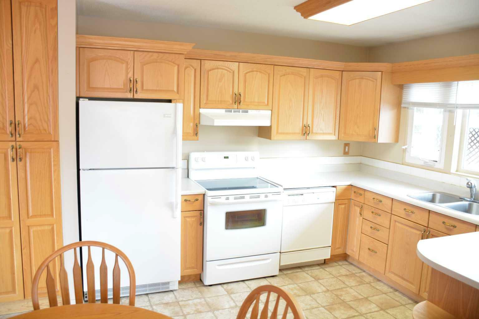 Property Photo:  9618 81 Avenue  AB T8S 1A7 