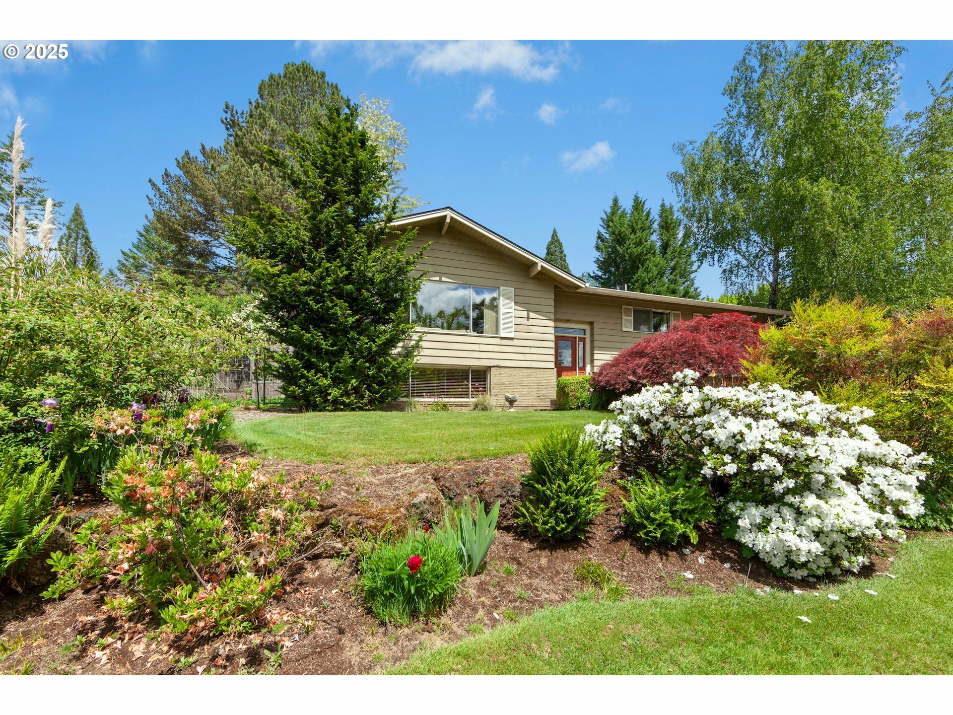 Property Photo: 11515 NW Damascus St OR 97229