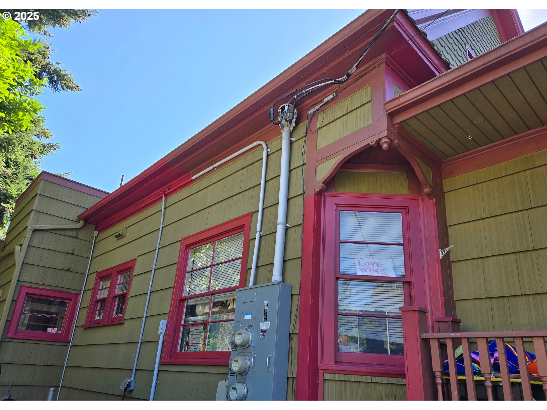 Property Photo: 934 SE Nehalem St OR 97202