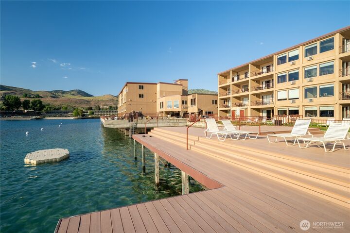 322 W Woodin Avenue 644  Chelan WA 98816 photo