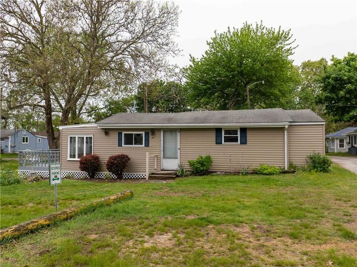 46 Andrew Comstock Road  Warwick RI 02886 photo