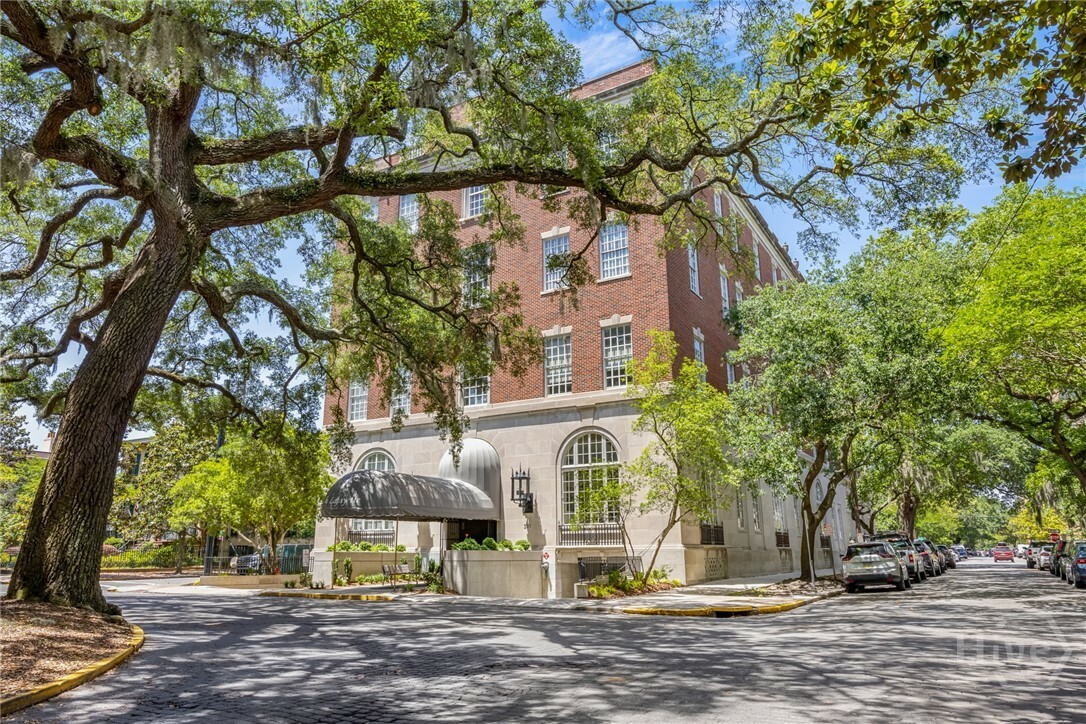 321 Abercorn Street 404  Savannah GA 31401 photo