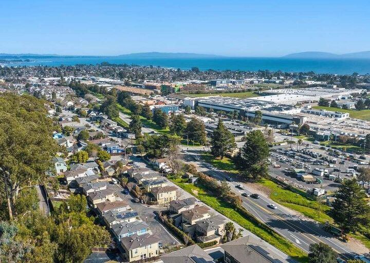 Property Photo:  207 Grandview Street  CA 95060