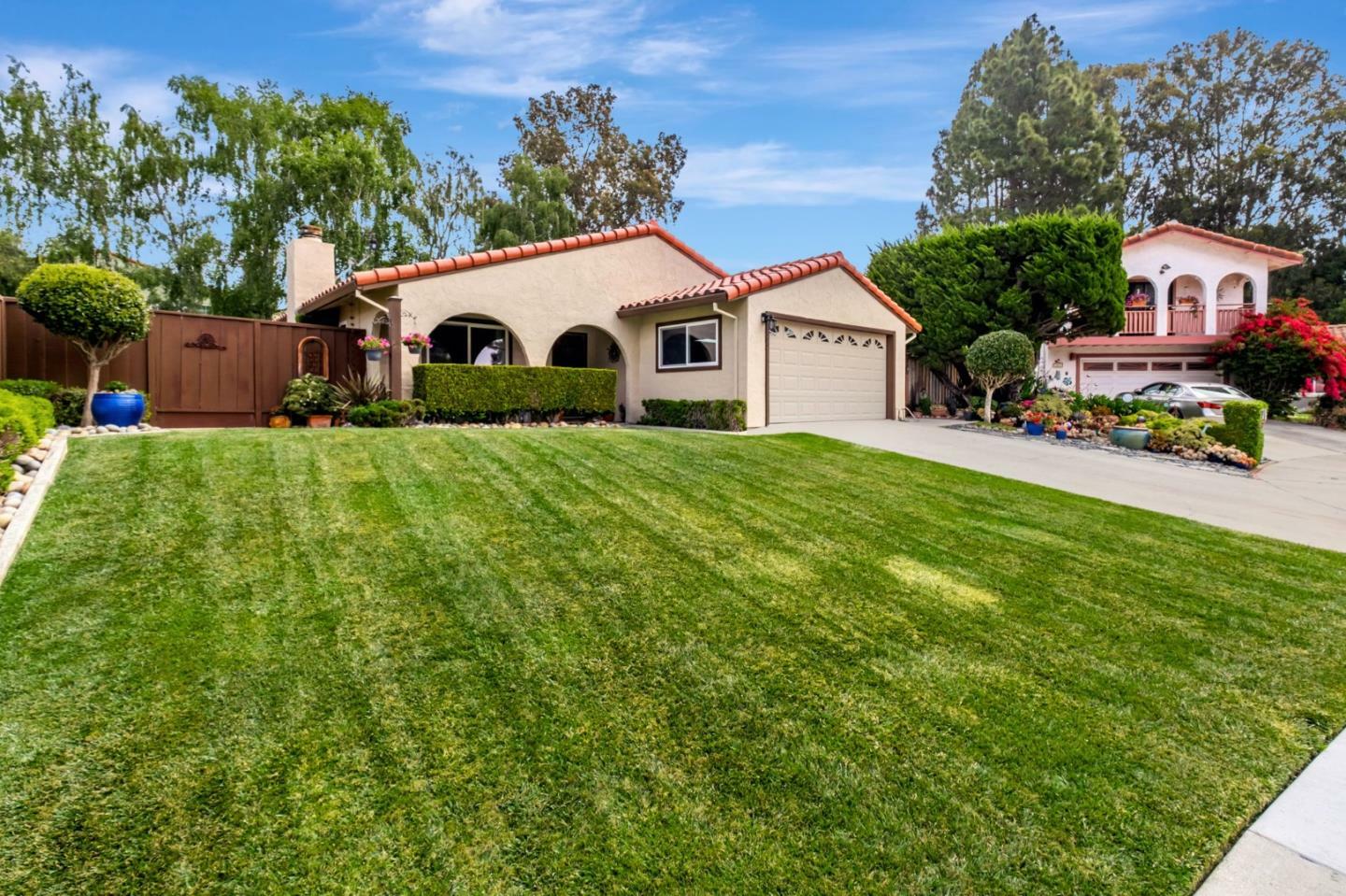 Property Photo: 19 Magnolia Court CA 95076
