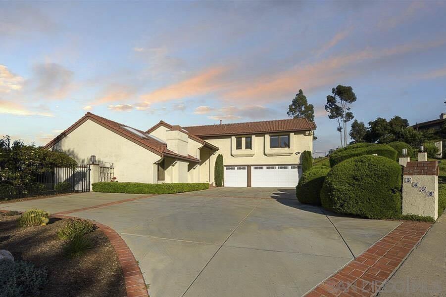 Property Photo:  3408 Lomas Serenas Dr  CA 92029 