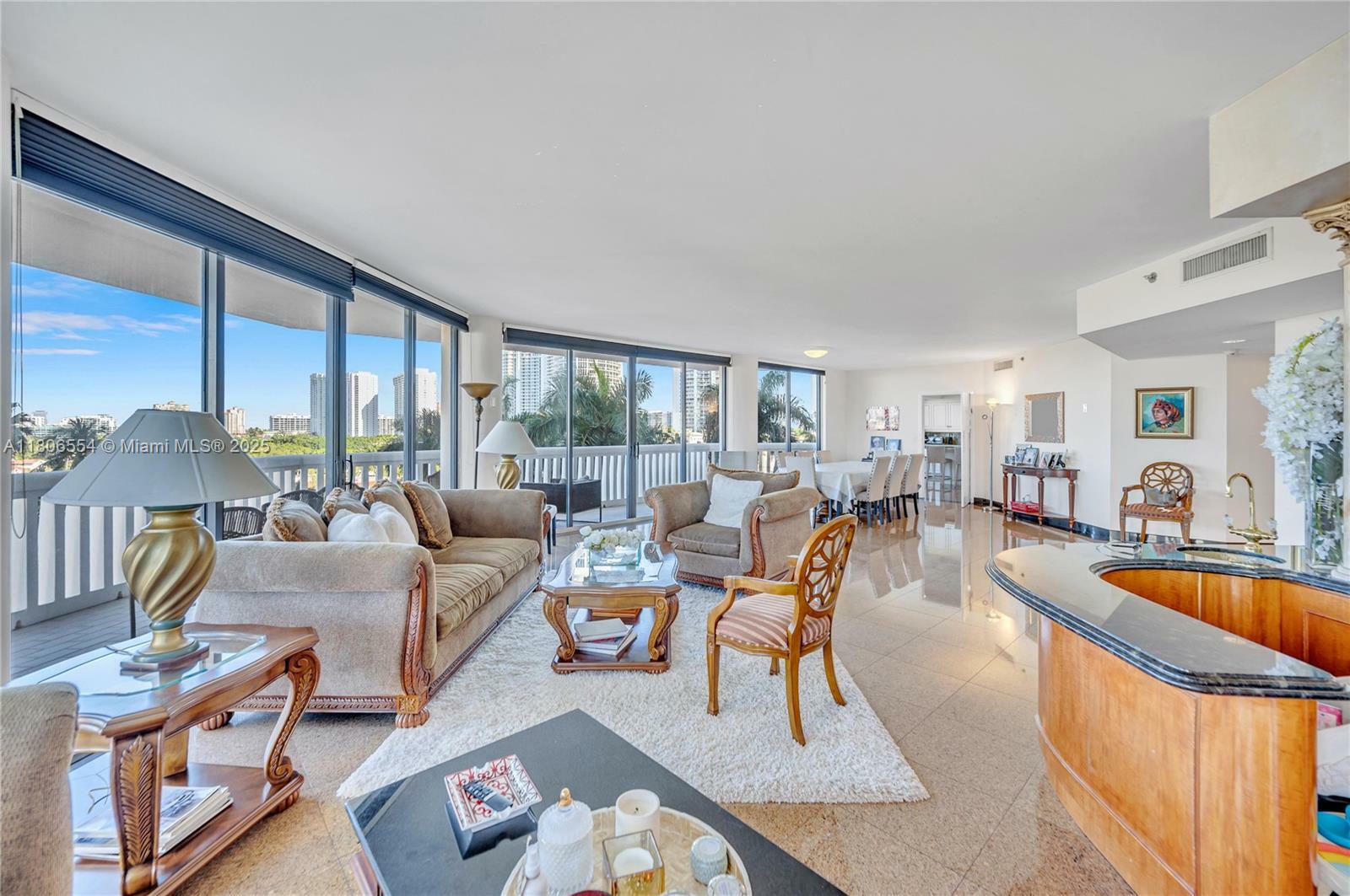 Property Photo: 2000 Island Blvd 806 FL 33160