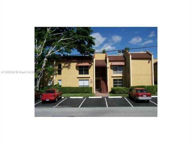 Property Photo: 4425 Treehouse Ln B FL 33319