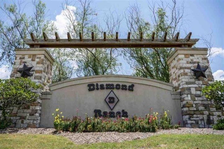 Property Photo: 3160 S Pine Island Levee Rd TX 77713