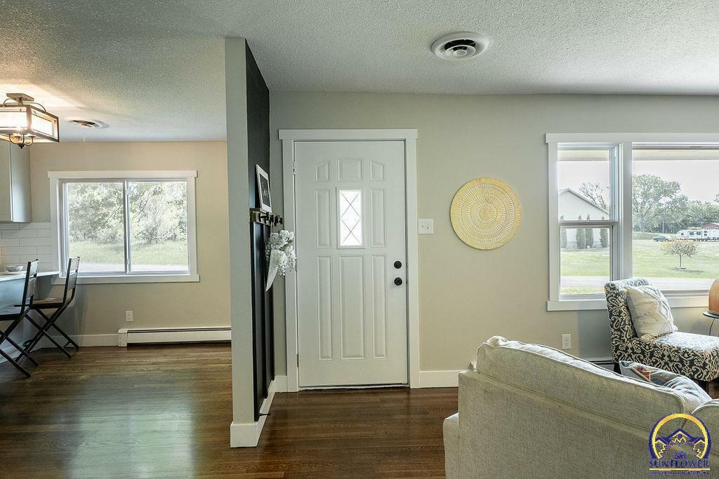 Property Photo: 2335 SW Davis Dr KS 66614