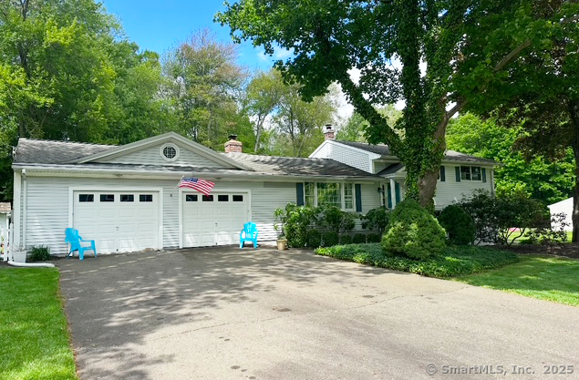 Property Photo: 276 Sarah Circle CT 06477