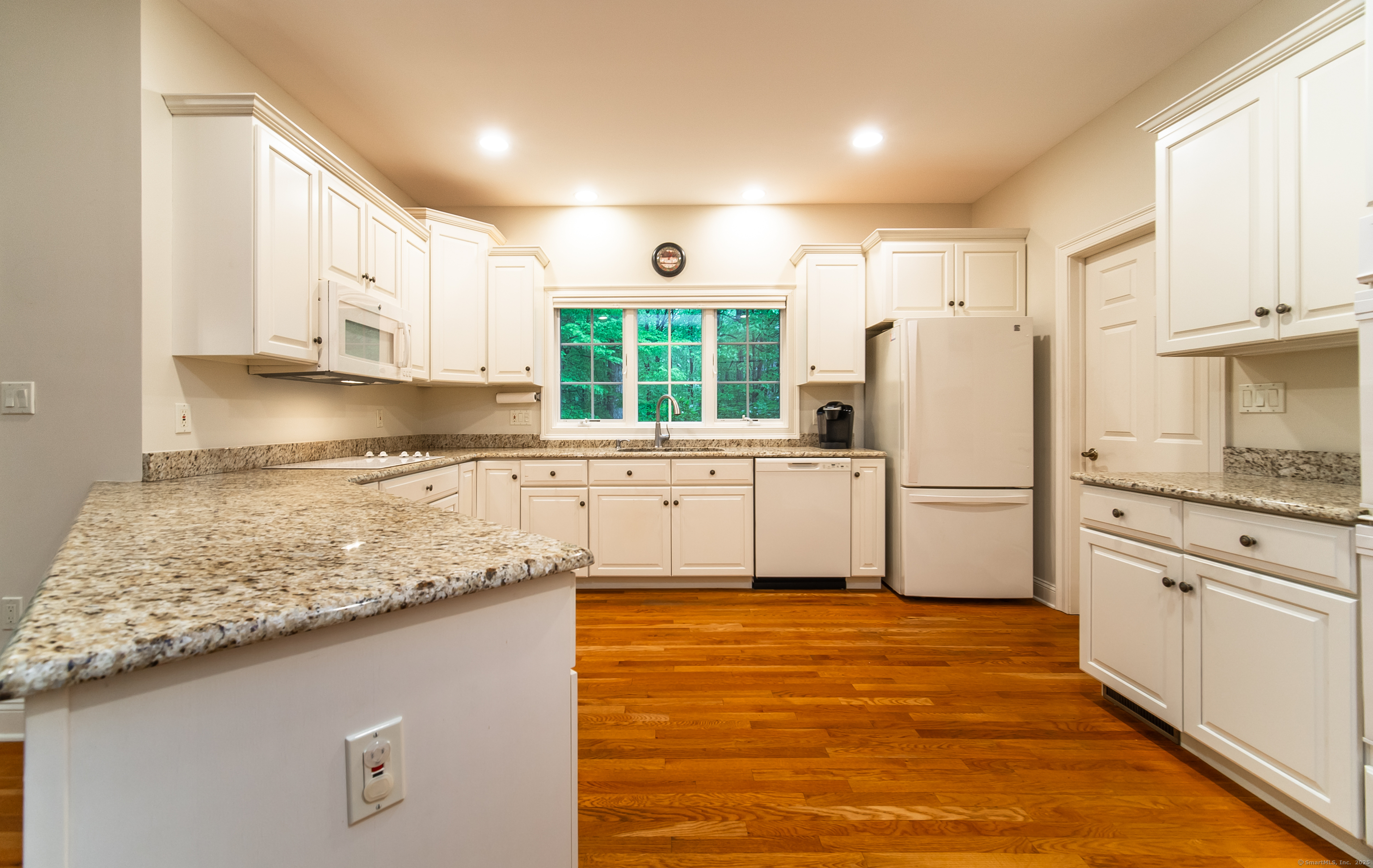 Property Photo: 42 North Woods Road CT 06518